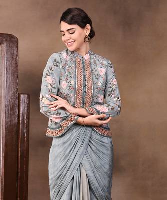 Green vintage Trails Printed Drape Skirt With Embroidered Top 4