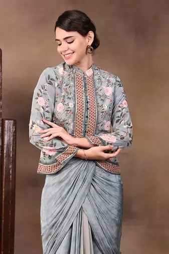 Green vintage Trails Printed Drape Skirt With Embroidered Top