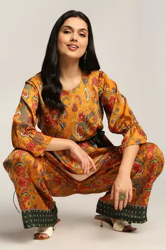 Mustard batik Printed Pant Set With Belt