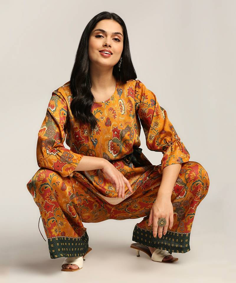 Mustard batik Printed Pant Set With Belt
