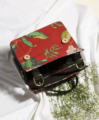 Red Orchid bloom embellished sling bag 3