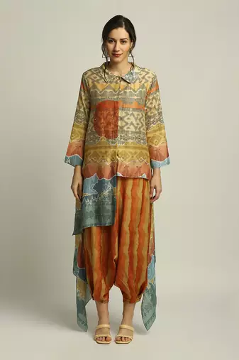 Dune Shadow Printed High-Low Top With Dhoti