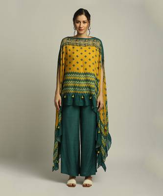 Green Yellow Tiraz printed embellished top with pant 1