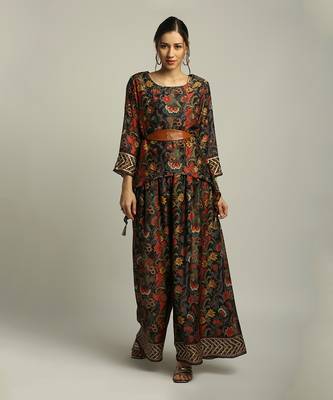 Black batik Printed Embellished Top Set With Belt 1