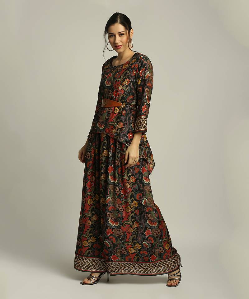 Black batik Printed Embellished Top Set With Belt