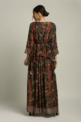 Black batik Printed Embellished Top Set With Belt