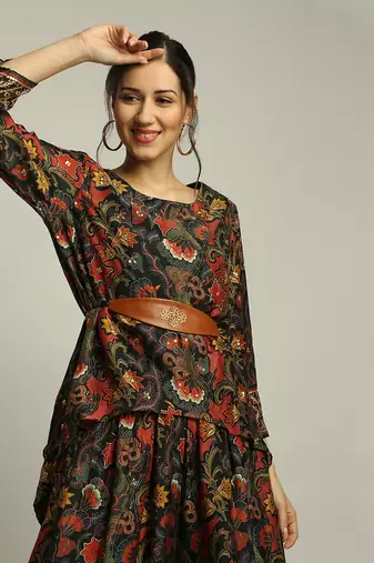 Black batik Printed Embellished Top Set With Belt