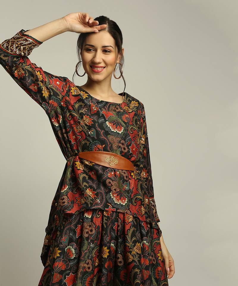 Black batik Printed Embellished Top Set With Belt