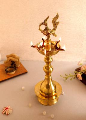 BulkySanta Pure Brass Kerala Chirag Diya Stand | Peacock Diya | Kuthuvilakku (Height - 10 inches 2