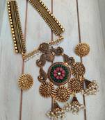 Gold necklace-sets