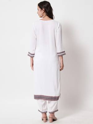 MATINE Women White Cotton Kurta and Salwar Sets  3
