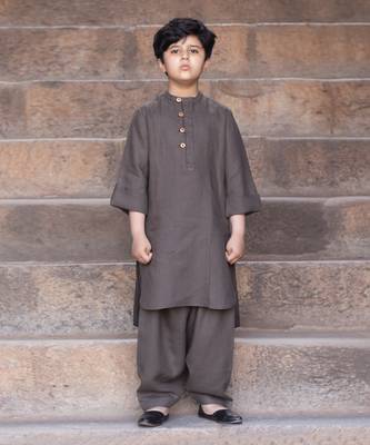 Forest Night Green Embroidered Linen Pathani Suit 1