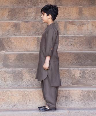 Forest Night Green Embroidered Linen Pathani Suit 2