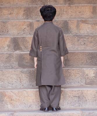Forest Night Green Embroidered Linen Pathani Suit 3