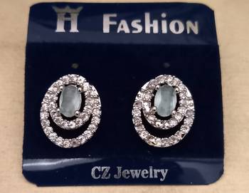 Green earrings 2