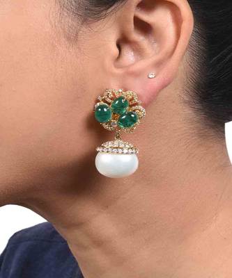 Green Emerald Cluster Top With Cultured Pearl Drop In 18K Gold Polish 1