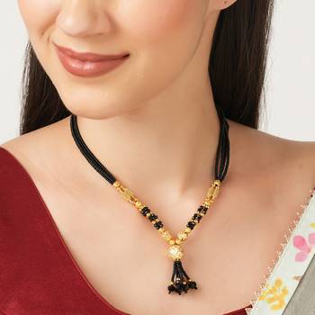 Gold mangalsutra 1