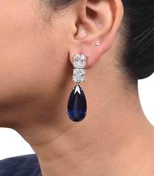 Blue Princess Cut Diamonds With Pear Shaped Blue Sapphire