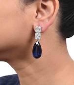 Blue Princess Cut Diamonds With Pear Shaped Blue Sapphire