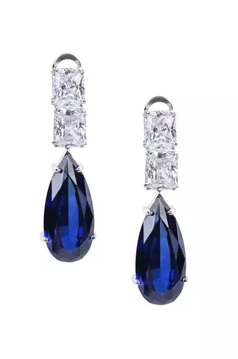 Blue Princess Cut Diamonds With Pear Shaped Blue Sapphire