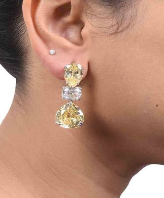Yellow Inverted  Pear  Yellow Sapphire Top With Oval Diamond In Center And Pear Yellow Sapphire Drop 1