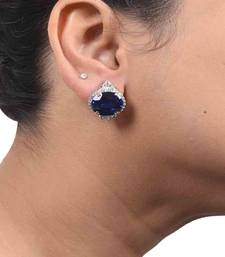 Blue Bali Style Oval Blue Sapphire With Diamonds