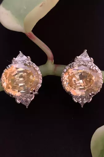 Yellow Bali Style Oval Yellow Sapphire With Diamonds