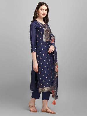 Blue jacquard top with printed organza dupatta with Trousers 3