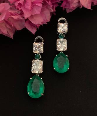 Green Emerald Cut Solitaire Diamonds With Emerald Pear Drop 2