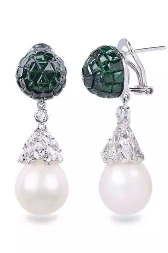 Green Emerald Invisble Setting Top With Cultured Pearl Drop