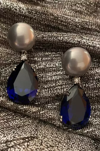 Blue Grey Cultured Pearl Top With Pear Blue Sapphire Drop