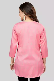 Pink woven rayon short-kurtis