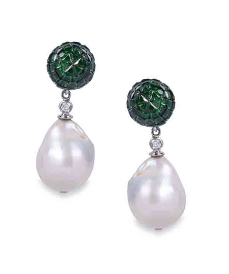 Green Emerald Top In Invisible Setting With Baroque Pearl Drop