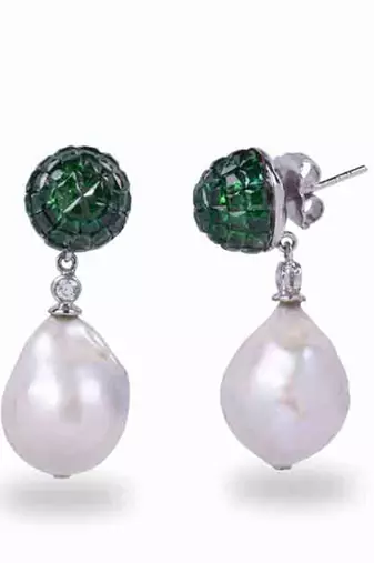 Green Emerald Top In Invisible Setting With Baroque Pearl Drop