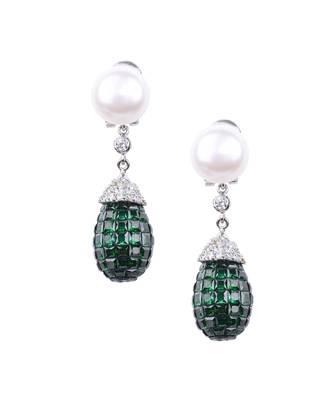Green Cultured Pearl Top With Invisible Setting Emerlad Drop 2