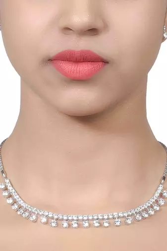 White Indian Style Classic Solitaire Necklace With Earrings