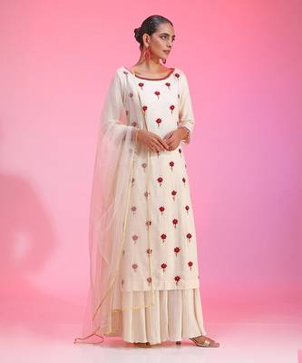 Resham Work Ivory Kurta Set 2