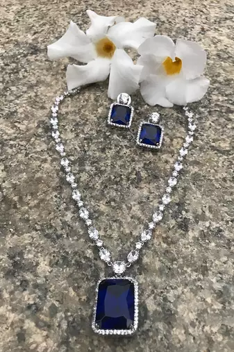 Blue Oval Solitaire Necklace With Big Blue Sapphire Pendant And Earrings