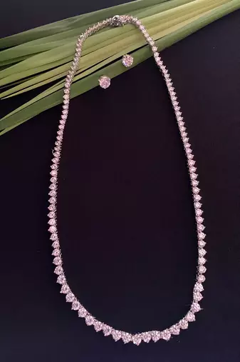 White Graded Solitaire Small