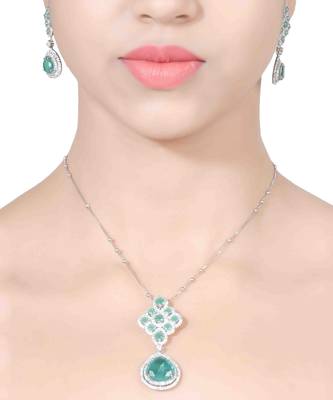Green Emerald And Diamond Rhombus With Emerald Pear Drop And Earrings 1