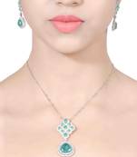 Green Emerald And Diamond Rhombus With Emerald Pear Drop And Earrings