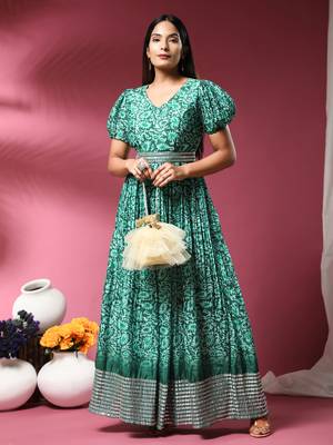 Growish Green Sequance Embroidery and Digital Printed with Belt Anarkali Gown 2