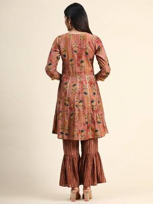 Growish Peach Foil Printed Gota Lace Designer Kurta Set 3