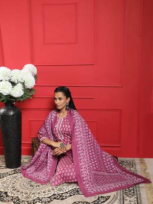 Growish Printed Kurta set with Dupatta 3