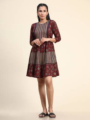 Growish Maroon Capsule Foli print Indo Western Style Dress 1