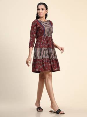 Growish Maroon Capsule Foli print Indo Western Style Dress 2
