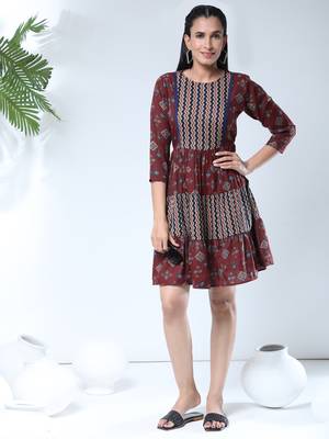 Growish Maroon Capsule Foli print Indo Western Style Dress 5