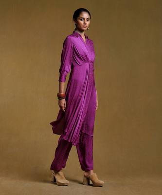Purple Textured Kurta With Pant Set by RITU KUMAR 3