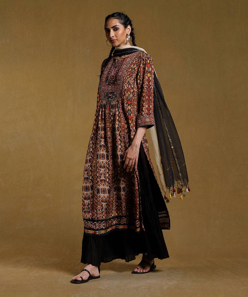 Black Printed Kurta Set by RITU KUMAR
