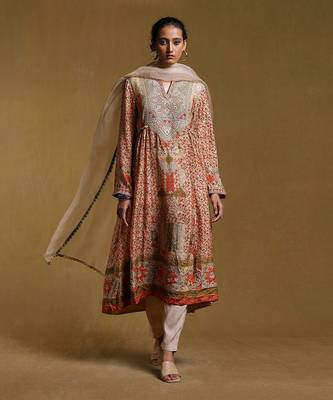 Beige Printed Kurta Set by RITU KUMAR 1